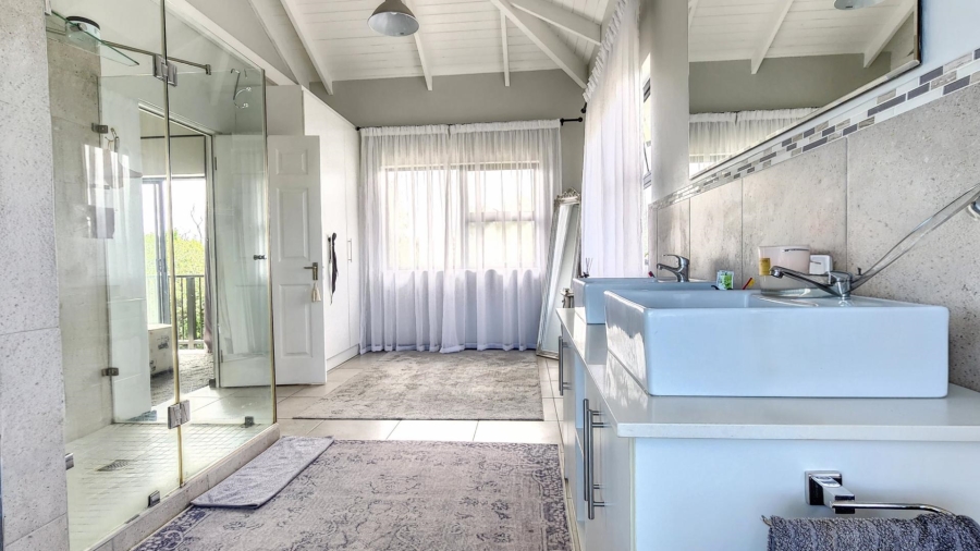 4 Bedroom Property for Sale in Kanonkop Western Cape